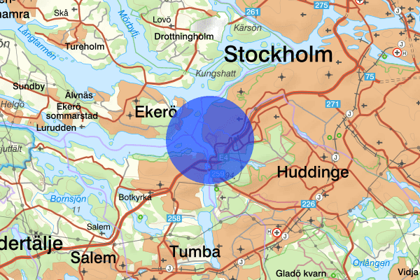 Vårby 04 juni 17.19, Trafikolycka, personskada, Huddinge